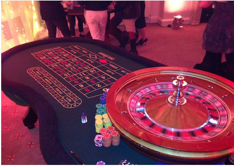 Fruity Slots کیسینو میں بکراٹکھیلیں